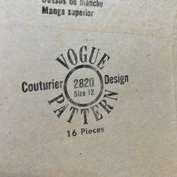 VOGUE COUTURIER DESIGN Pattern by BELINDA BELLVILLE. - Picture 10 of 13